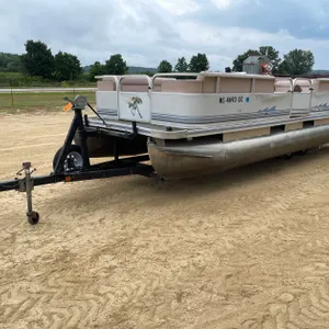 1980 Palm Beach 24' Potoon Boat (Has WI Title)