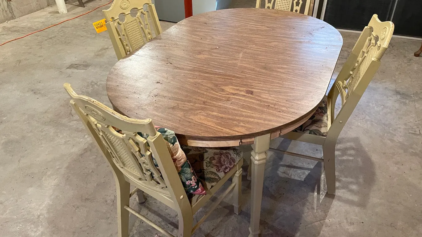 Wood Dining Table and (4) Chairs