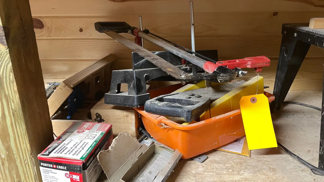 (3) Hand Saws