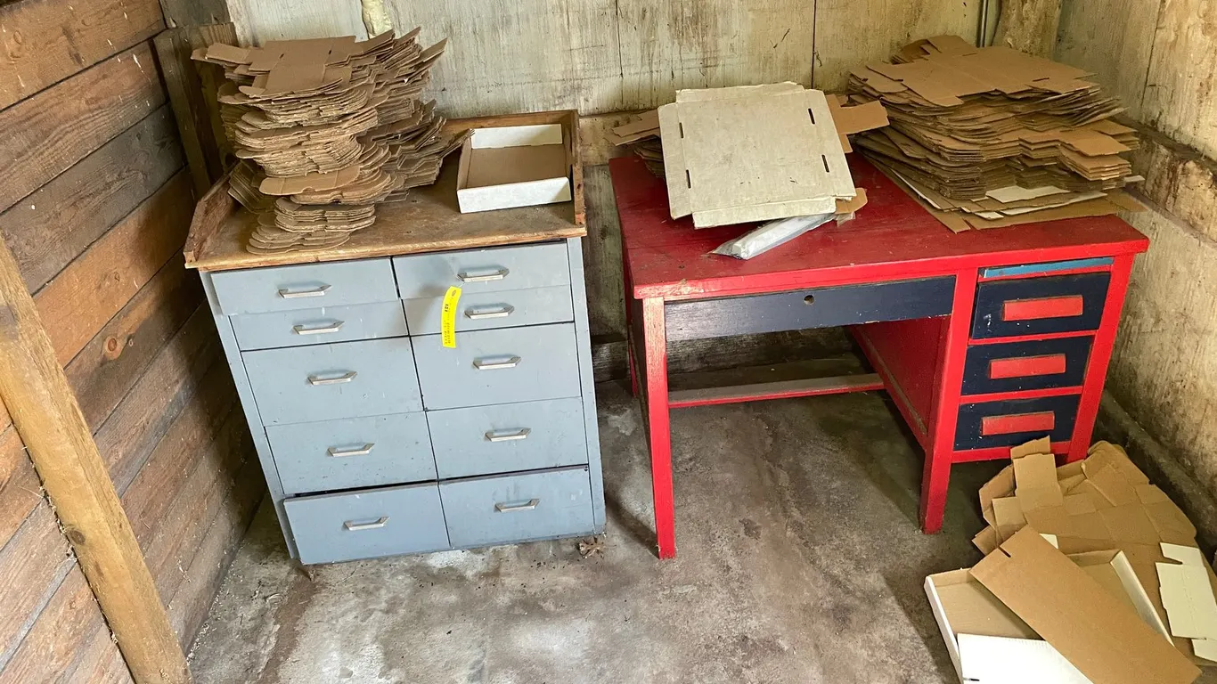 Metal Organizer and Wooden Desk