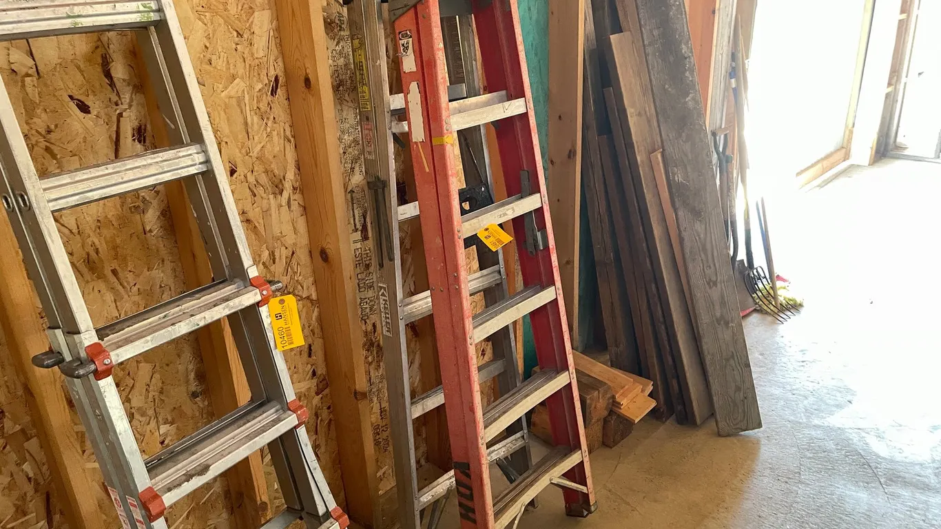 (2) Step Ladders