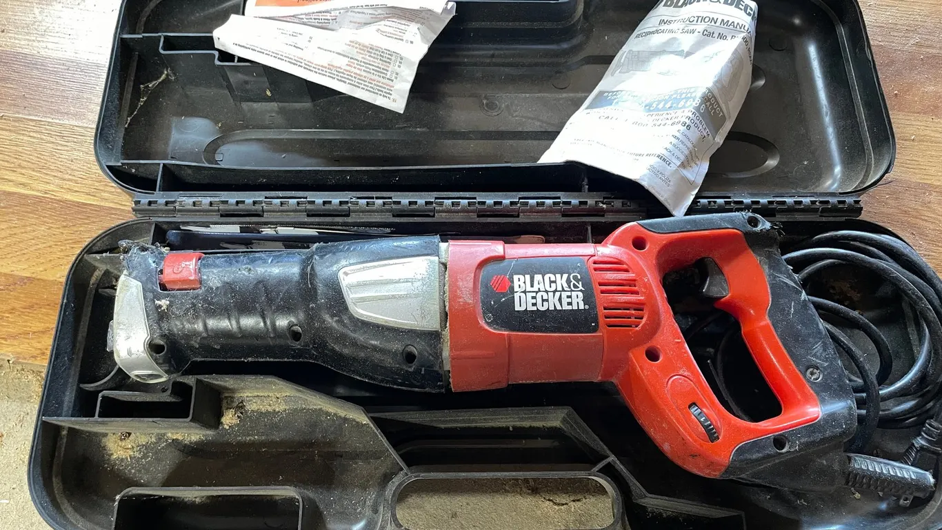 Black and Decker Reciprocating Saw