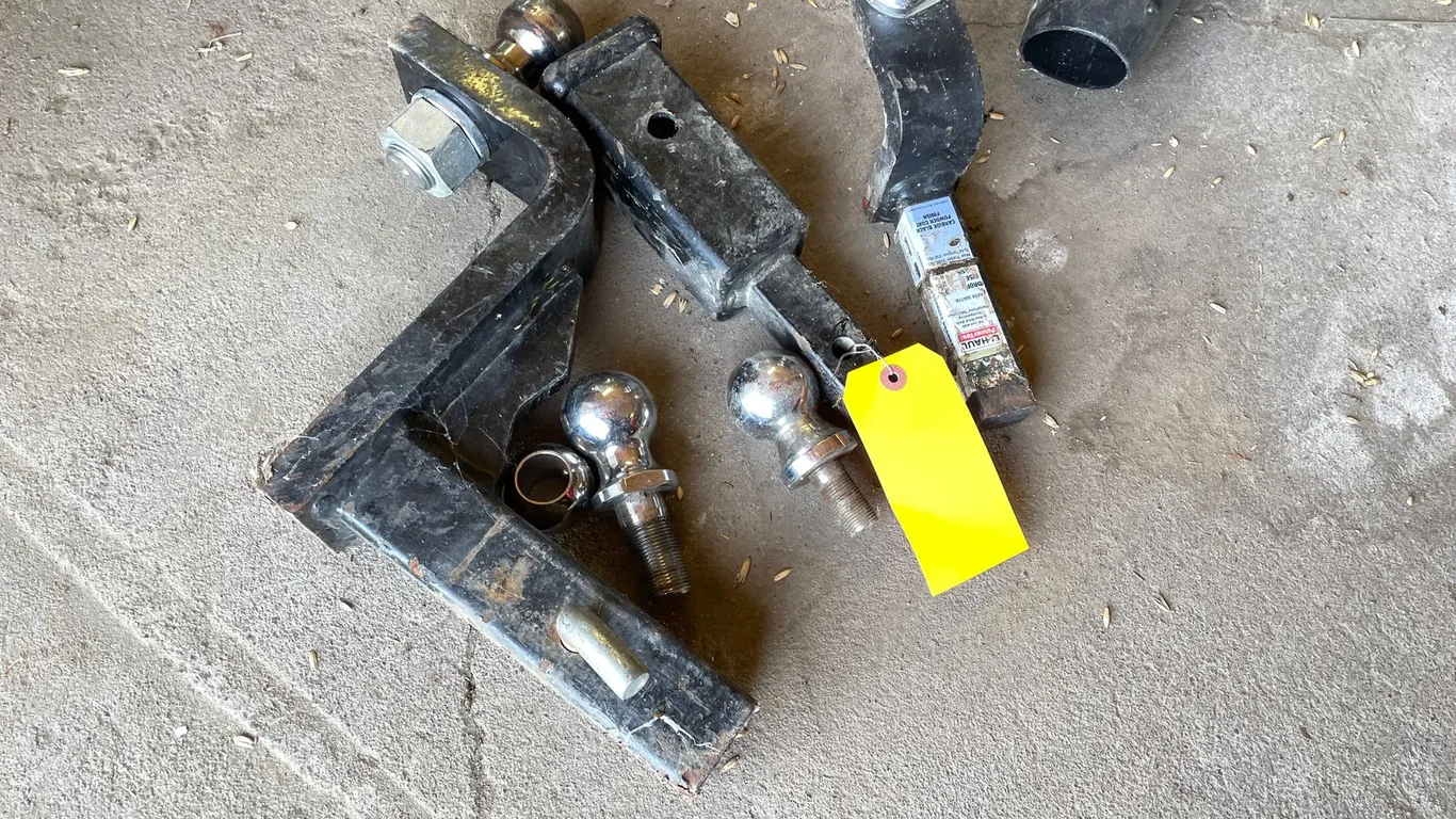 (3) Receiver Hitches