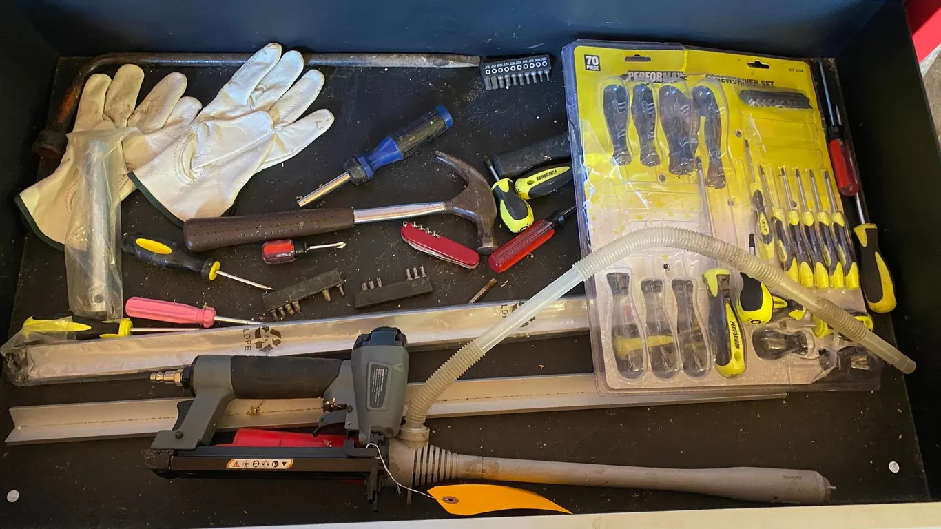 Contents of (2) Drawers