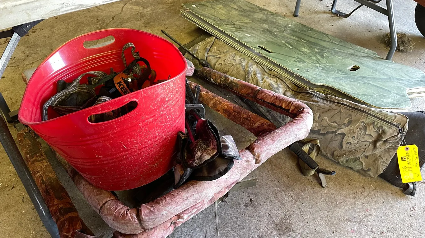 Assorted Hunting Items
