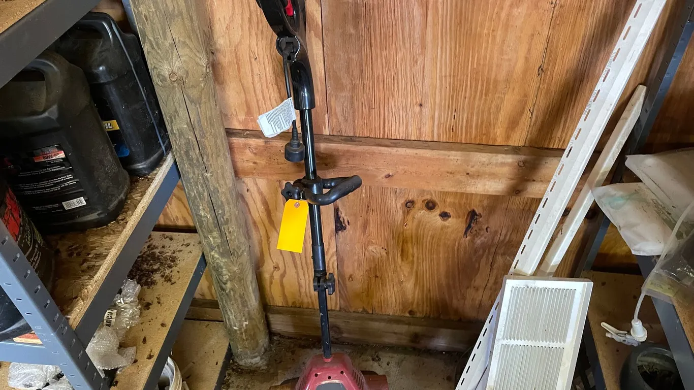 Toro Power Shovel