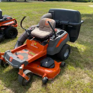 Husqvarna Z254F Zero Turn Lawn Mower