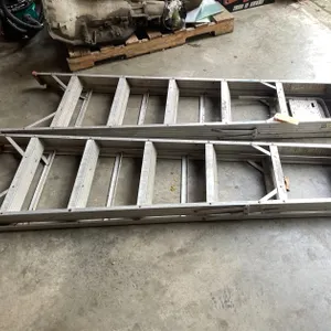 (2) Painter's Ladders