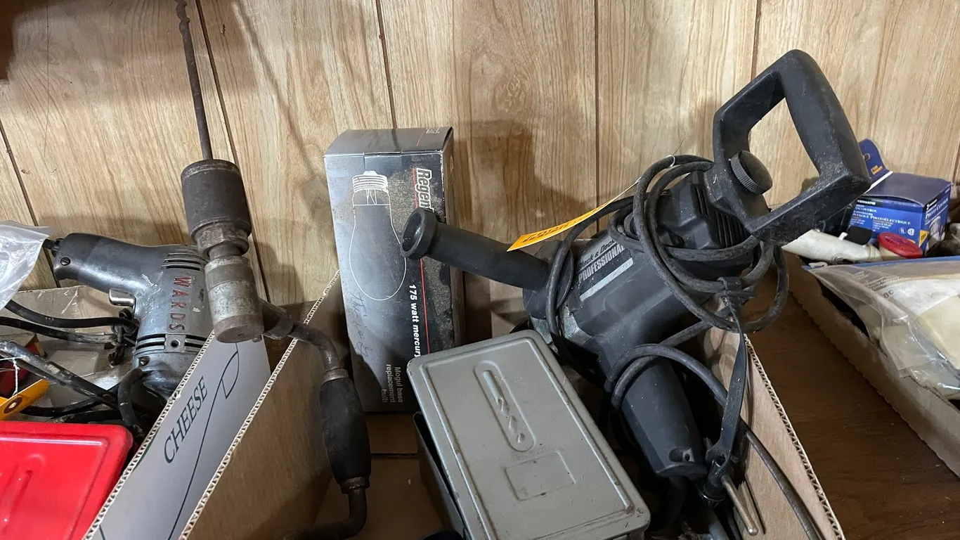 Black & Decker 1/2" Corded Drill and Bits