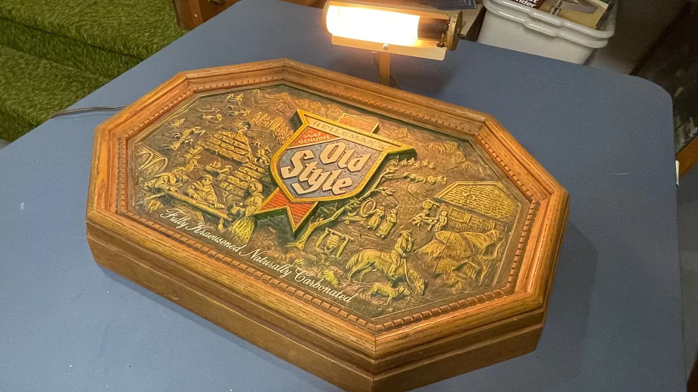 Old Style Light Up Sign