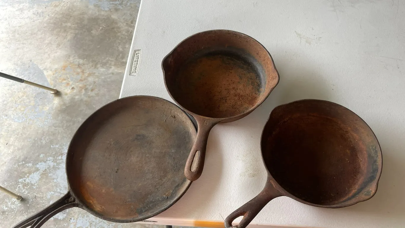 (3) Cast Iron Pans