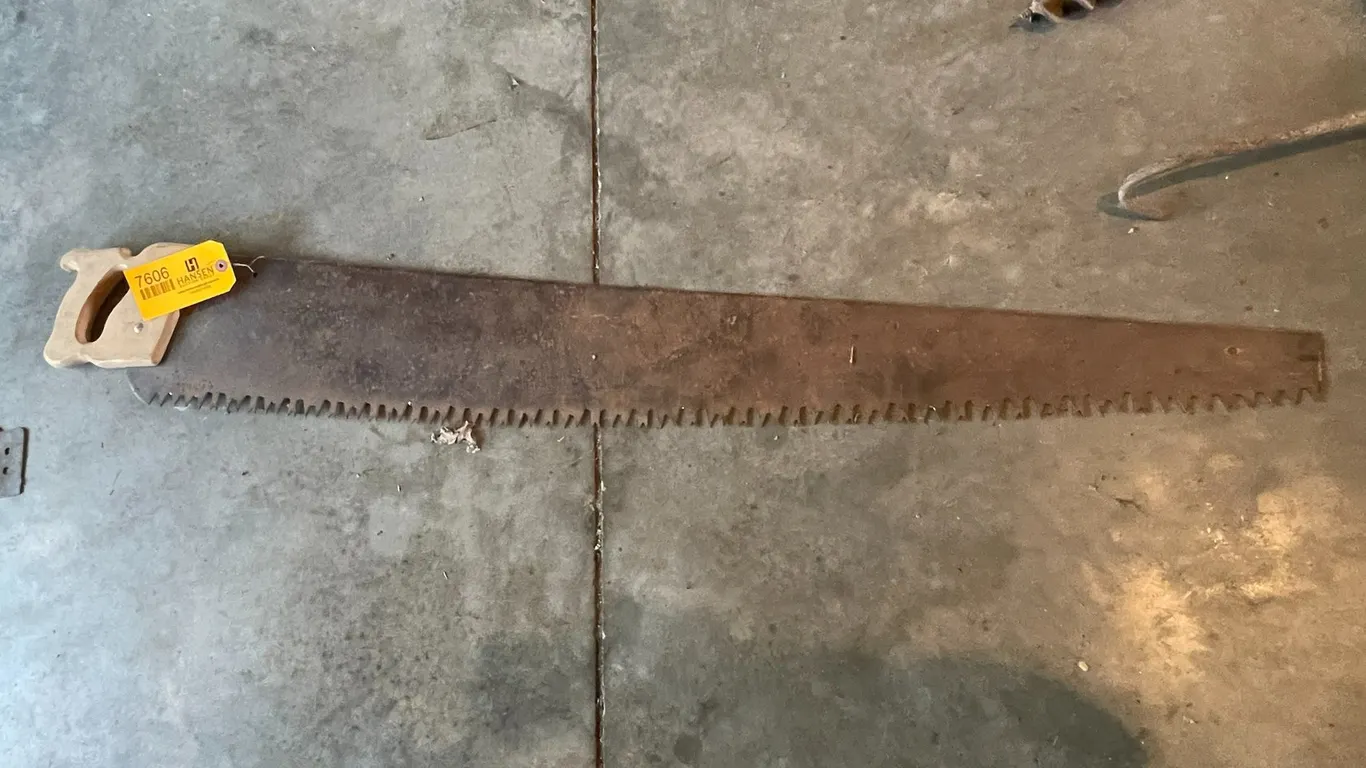 (1) Hand Saw
