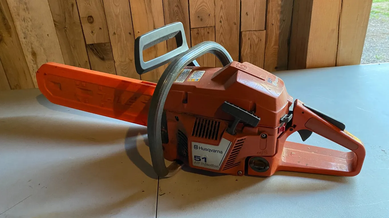 CHAINSAW