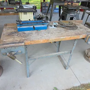 SHOP TABLE
