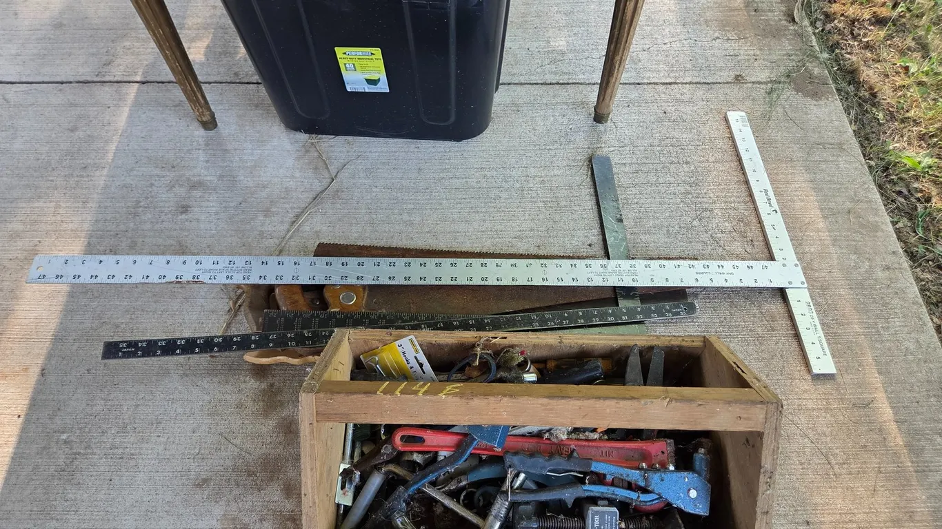 SQUARES, RIVET GUNS, SAWS