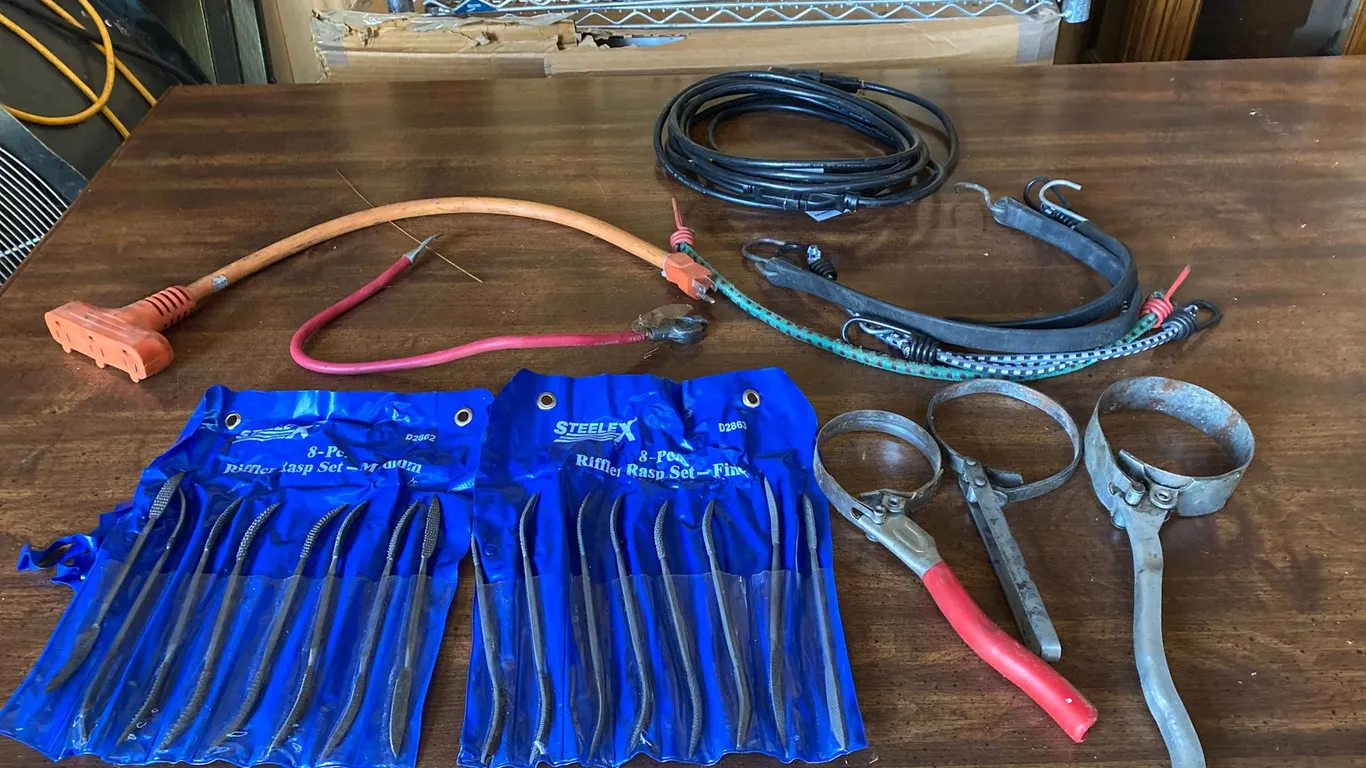 BUNGIE CORDS, EXTENSION CORDS, OIL FILTER WRENCHES