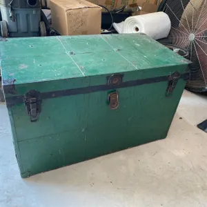 STORAGE TRUNK