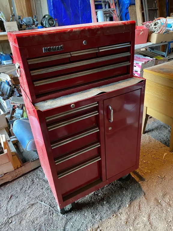 TOOL CHEST