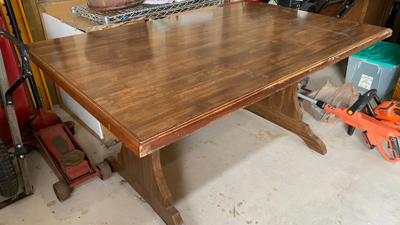 KITCHEN TABLE