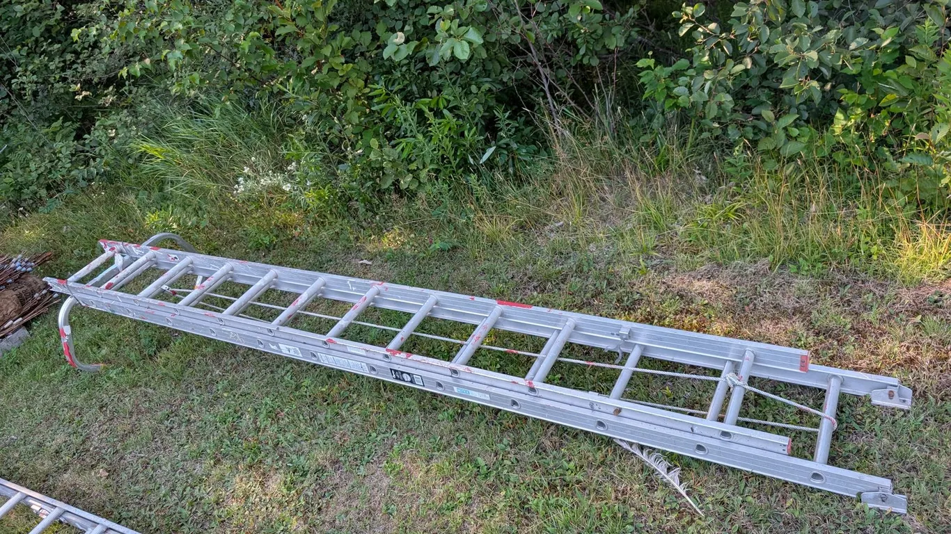 EXTENSION LADDER