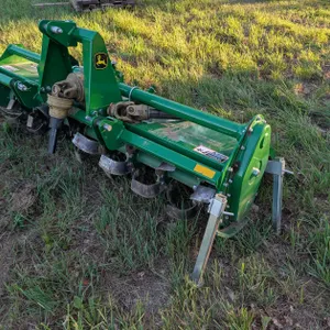 JOHN DEERE 681