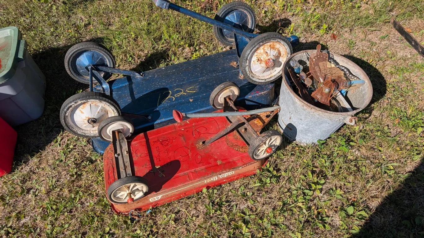 WAGONS/ORNAMENTS