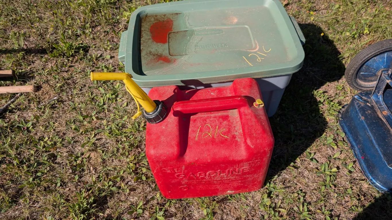 GAS CAN/TOOL BELTS, MORE