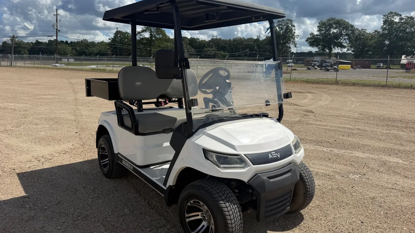2022 ADVANCED EV GOLFCART