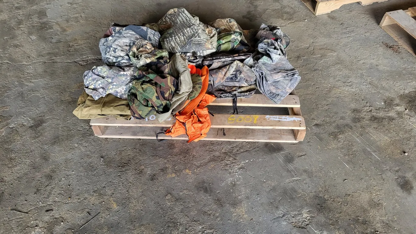 CAMOFLAUGE HUNTING GEAR