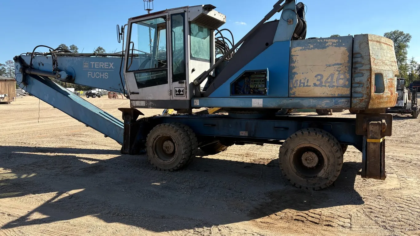 TEREX FUCHS 340 MATERIAL HANDLER | FOR PARTS & REPAIR
