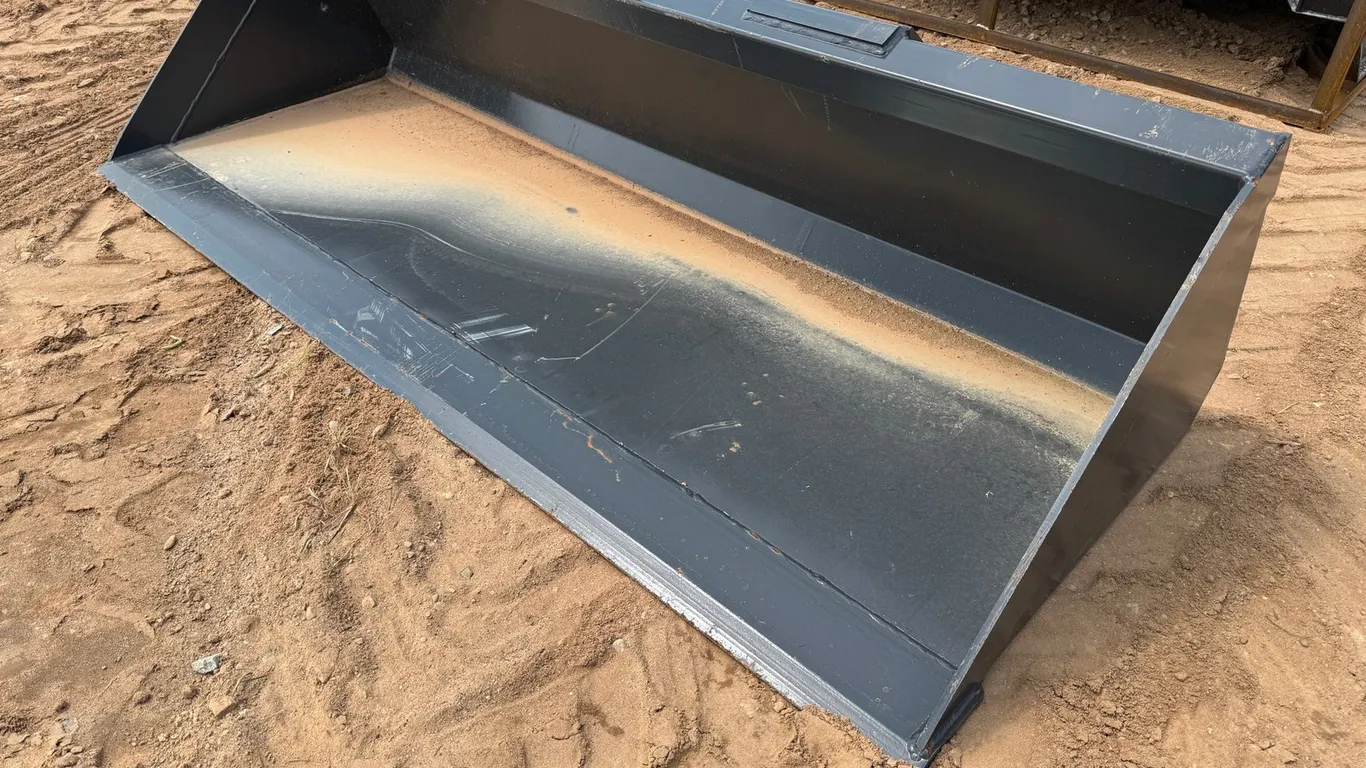 Unused Stout 84-HD Skid Steer Bucket