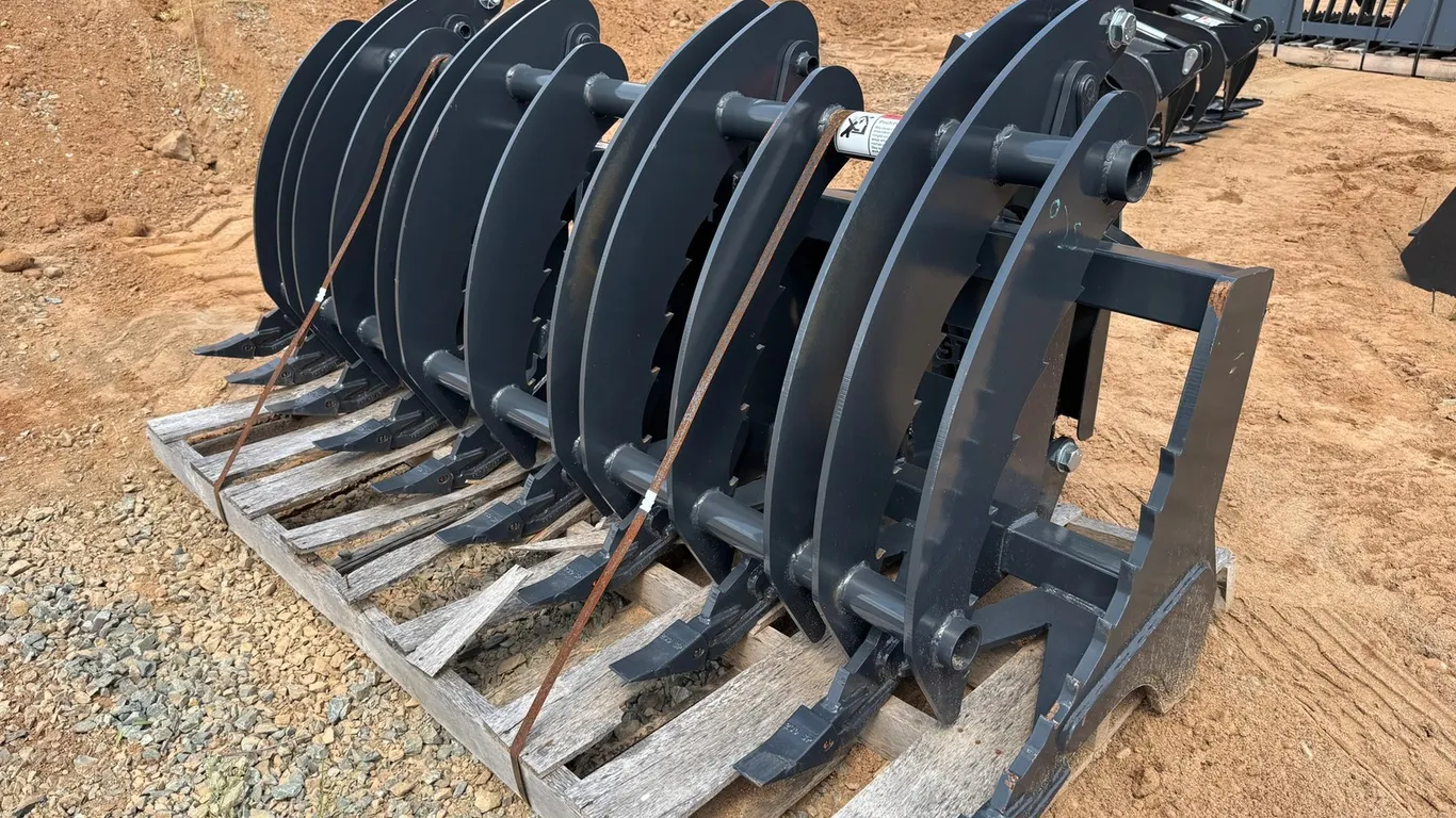 Unused Stout XHD92-10 Skid Steer Root Grapple