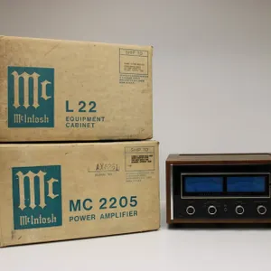 Vintage McIntosh MC 2205 Power Amp Amplifier with Box Walnut Case