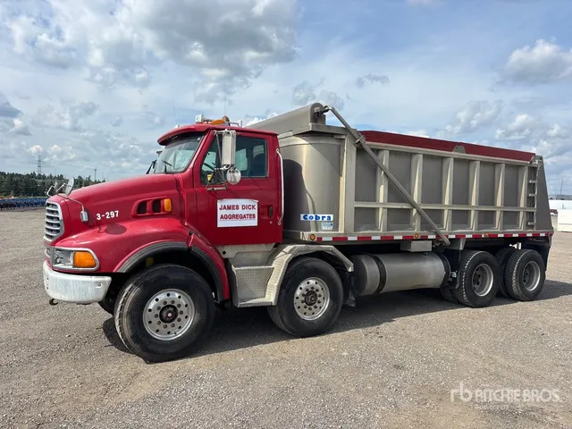 2005 Sterling L9500 8x4 Twin-Steer T/A Dump Truck