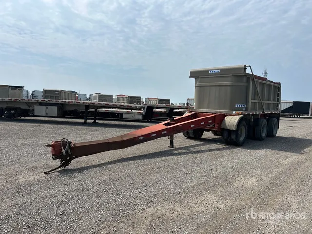 2005 Cobra 17 ft Tri/A Pup Dump Trailer