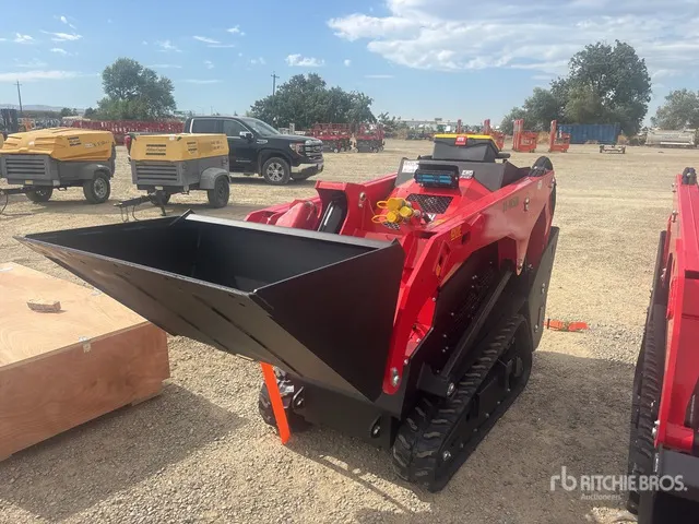 2026 SDLOOL SL-1050K Mini Compact Track Loader (Unused)