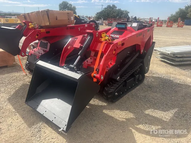 2026 SDLOOL SL-V1050K Mini Compact Track Loader (Unused)