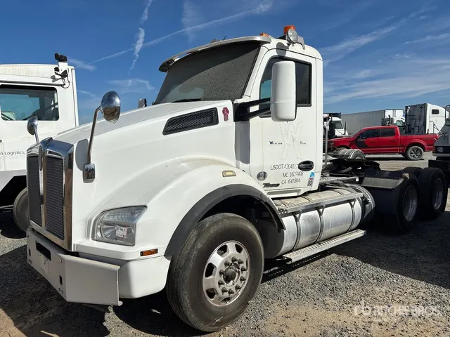 2017 Kenworth T880 6x4 T/A Day Cab Truck Tractor