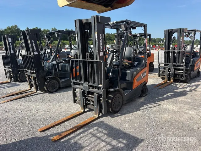 2019 Doosan GC25S-9 4600 lb Cushion Tire Forklift
