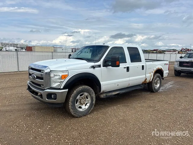 2011 Ford F-250 XLT 4x4 Crew Cab Pickup