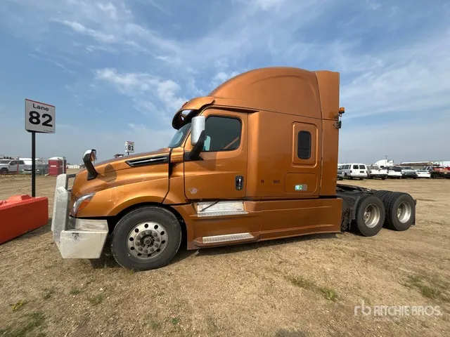 2019 Freightliner Cascadia 126 6x4 T/A Sleeper Truck Tractor (Inoperable)