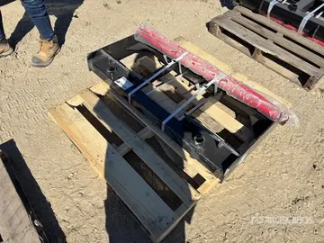 2026 GIYI GY-BF47 47 in Skid Steer Bale Spear (Unused)