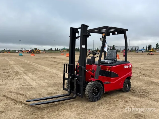2026 SDLOOL D15 3300 lb Electric Forklift (Unused)