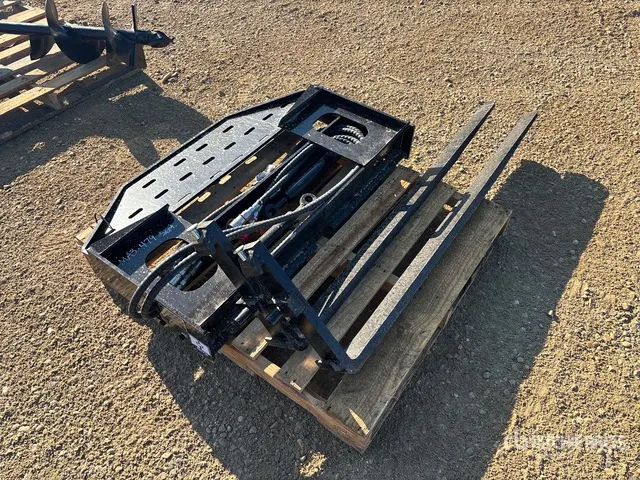 2026 GIYI GY-SF60 60 in Skid Steer Forks (Unused)