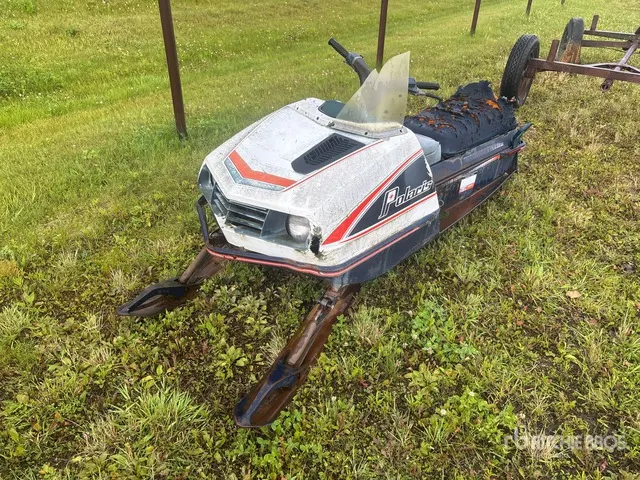 Polaris Electra 440 Snowmobile (Inoperable)