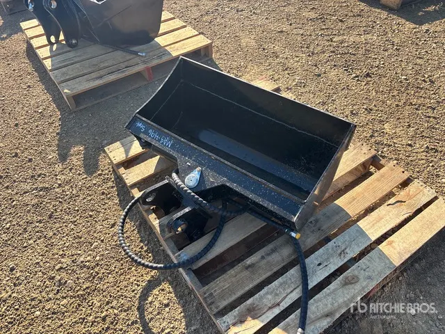 2026 GIYI GY-3TB Tilting Excavator Bucket - Fits Cat 3 - 5 ton (Unused)