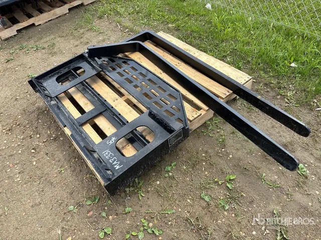 2026 GIYI GY-DHC 59 in Skid Steer Forks (Unused)