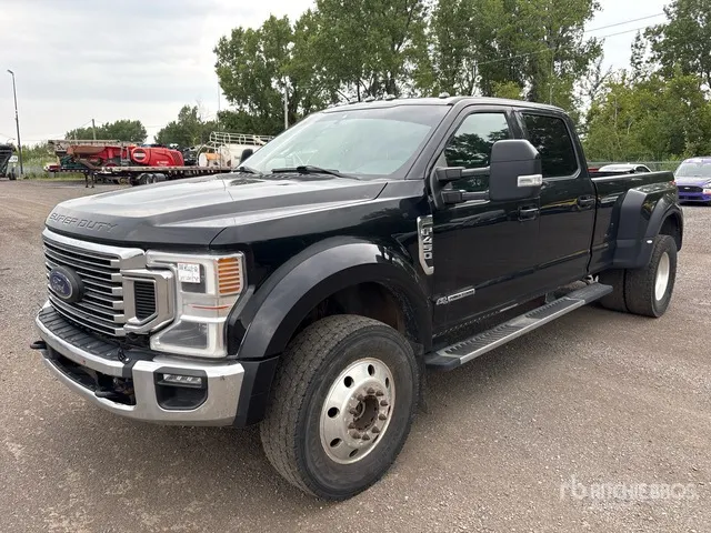 2020 Ford F-450 Lariat 4x4 Crew Cab Pickup