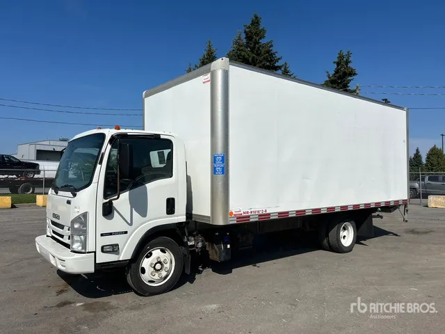 2020 Isuzu NRR 4x2 Van Truck