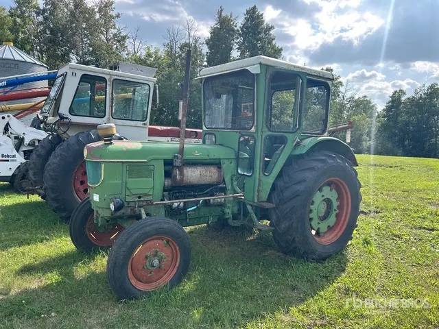 Deutz D 8005 2WD Tractor (Inoperable)